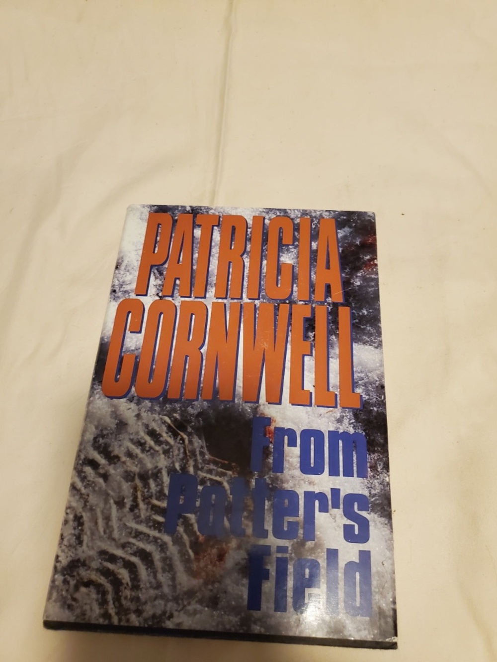 Book From potters field by Patricia Cornwell